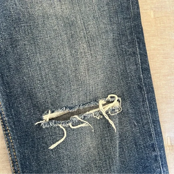 Old Navy Sky High Straight - Picture 3 of 8